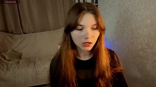 Snapshot of Nika_OMG chatting on September 9, 2025, 6:39 pm Nika OMG online show from September 9, 2025, 6:39 pm