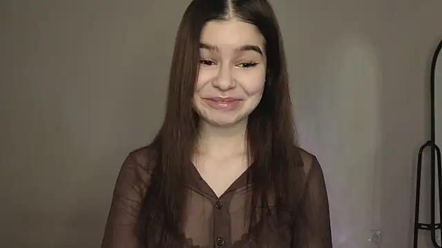 sladkoezzzka online show from September 27, 2025, 4:46 pm