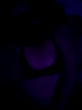 Lyz3t772 online show from September 24, 2025, 7:37 am