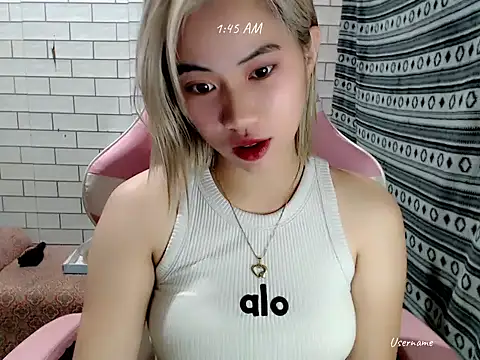 Rainea149 online show from October 26, 2025, 5:46 pm