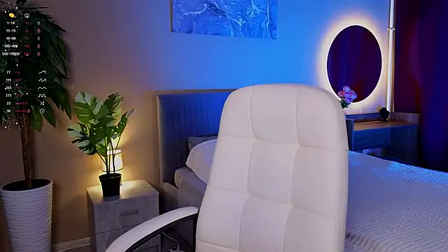 Ginger Jessy  online show from October 2, 2025, 7:34 am