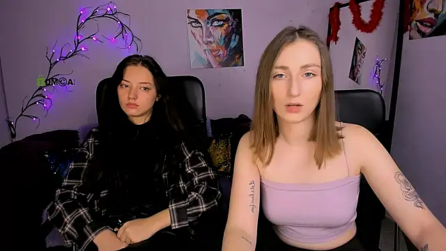 eva smiith  online show from December 3, 2025, 6:47 am