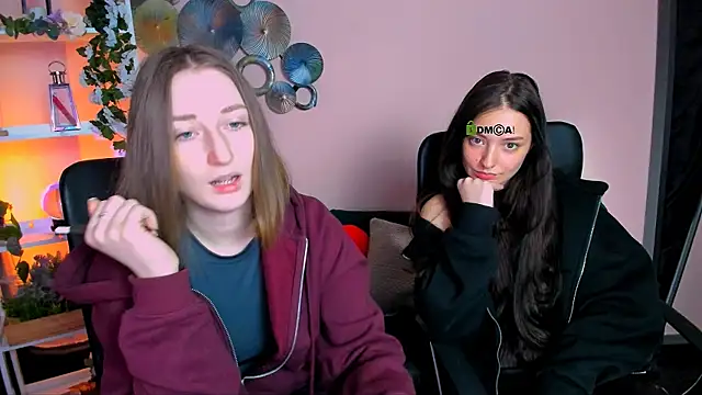 Snapshot of eva_smiith_ chatting on April 13, 2026, 5:55 am eva smiith online show from April 13, 2026, 5:55 am