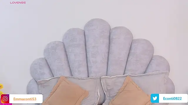 emma-conti2 online show from March 22, 2026, 2:40 pm