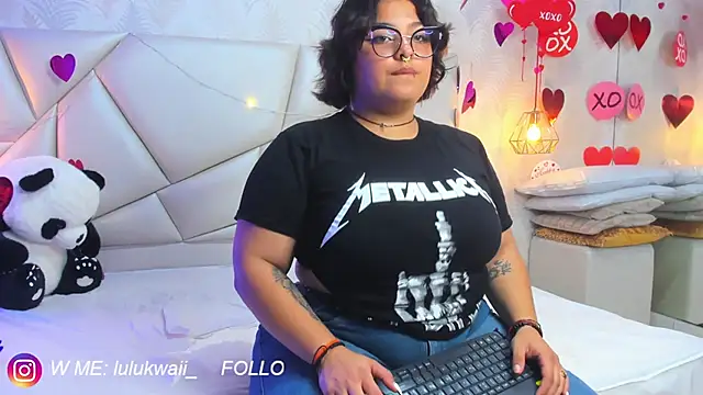 Snapshot of lulukawai16 chatting on February 18, 2026, 7:10 pm lulukawai16 online show from February 18, 2026, 7:10 pm