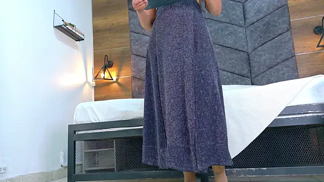 Snapshot of RiriiBrunette__ chatting on January 14, 2026, 9:18 pm RiriiBrunette online show from January 14, 2026, 9:18 pm