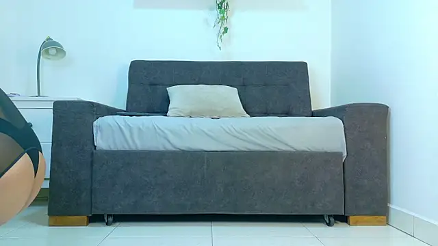 RiriiBrunette   online show from May 21, 2026, 7:44 pm