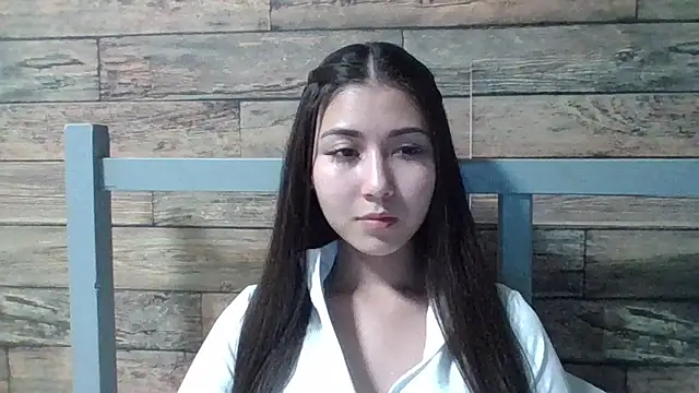 Virginia Hicks online show from October 2, 2025, 7:17 pm