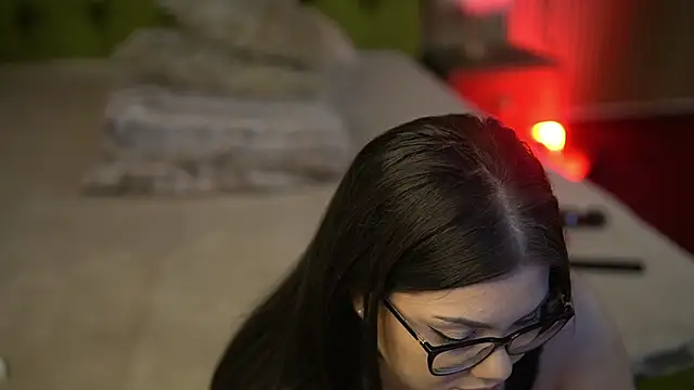 Snapshot of OliviaNoir chatting on September 24, 2025, 3:51 pm OliviaNoir online show from September 24, 2025, 3:51 pm