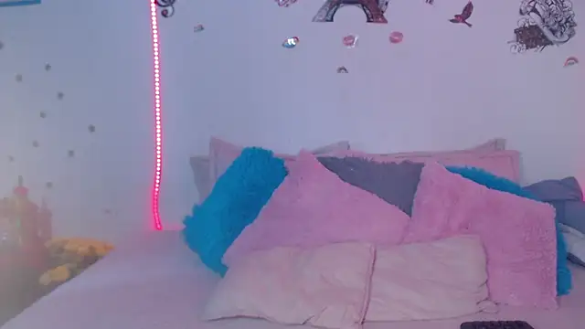 Snapshot of mia_blue01 chatting on September 30, 2025, 8:26 pm mia blue01 online show from September 30, 2025, 8:26 pm