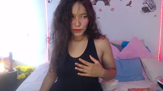 Snapshot of mia_blue01 chatting on September 28, 2025, 4:25 pm mia blue01 online show from September 28, 2025, 4:25 pm