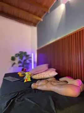 Snapshot of MarilynSmith01 chatting on November 16, 2025, 1:10 am MarilynSmith01 online show from November 16, 2025, 1:10 am