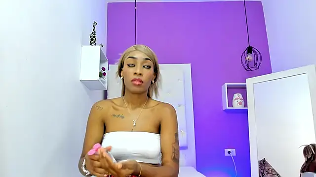 Snapshot of Horny_ebonys chatting on September 10, 2025, 7:57 pm Horny ebonys online show from September 10, 2025, 7:57 pm