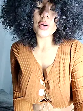 Yerystar online show from October 20, 2025, 2:02 am