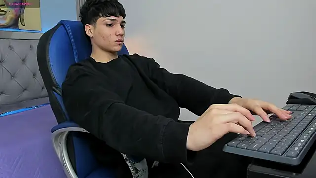 SamBlack  online show from April 25, 2026, 1:36 pm