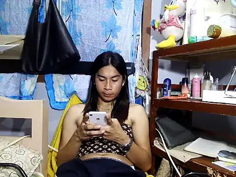 Snapshot of Asian_PrettyAle chatting on February 6, 2026, 2:13 pm Asian PrettyAle online show from February 6, 2026, 2:13 pm