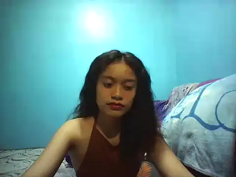 prettymomxoxo online show from May 8, 2026, 6:12 pm