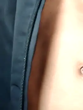 Snapshot of RAYI_Queen_4 chatting on November 29, 2025, 3:17 am RAYI Queen 4 online show from November 29, 2025, 3:17 am