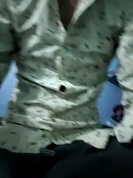 Snapshot of RAYI_Queen_4 chatting on March 20, 2026, 2:01 am RAYI Queen 4 online show from March 20, 2026, 2:01 am