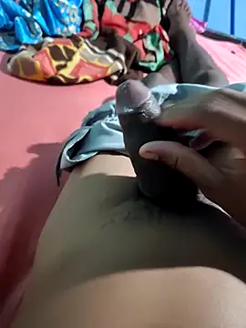 Snapshot of RAYI_Queen_4 chatting on March 22, 2026, 5:14 pm RAYI Queen 4 online show from March 22, 2026, 5:14 pm