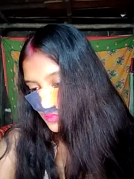 Snapshot of RAYI_Queen_4 chatting on October 8, 2025, 4:08 pm RAYI Queen 4 online show from October 8, 2025, 4:08 pm