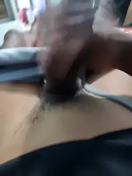 Snapshot of RAYI_Queen_4 chatting on March 25, 2026, 12:04 pm RAYI Queen 4 online show from March 25, 2026, 12:04 pm