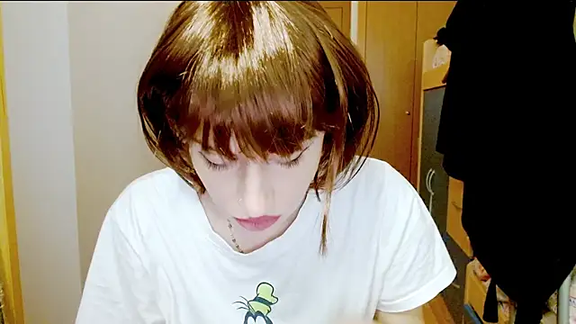 SatinQueen90 online show from November 26, 2025, 9:20 am