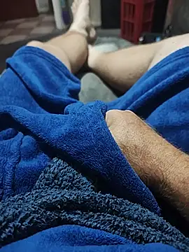 hubbyfun19 online show from July 8, 2026, 4:13 am