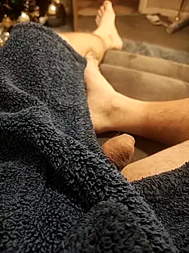 hubbyfun19 online show from November 29, 2025, 7:08 am