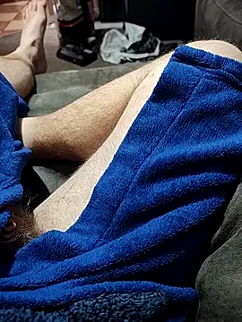 hubbyfun19 online show from April 26, 2026, 5:16 am