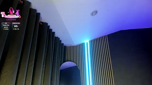 Gina 77 online show from September 27, 2025, 1:39 pm