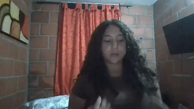 AnaisVelvet11 online show from November 7, 2025, 1:10 am