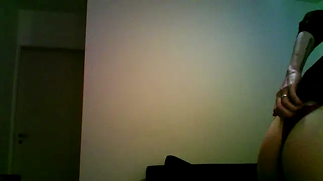 Snapshot of sweetsinxxx chatting on September 30, 2025, 2:17 am sweetsinxxx online show from September 30, 2025, 2:17 am