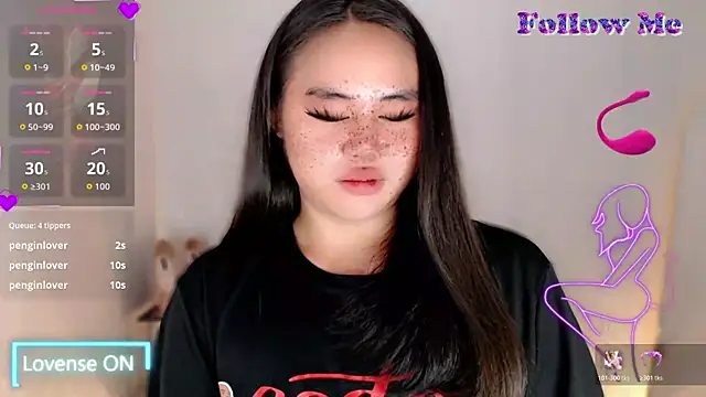 Snapshot of ursexy_ceciliaxx chatting on November 13, 2025, 1:15 pm ursexy ceciliaxx online show from November 13, 2025, 1:15 pm