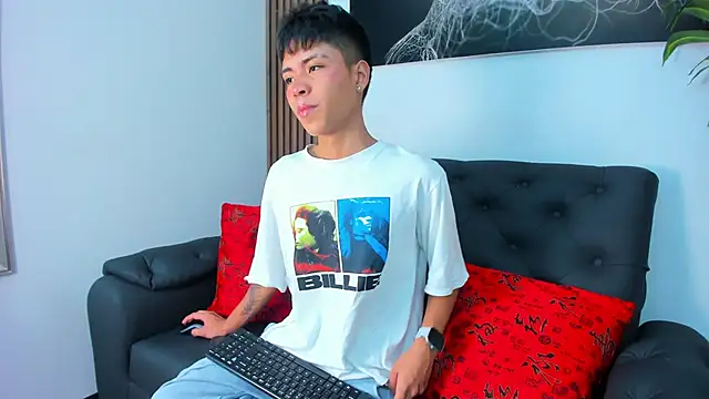 MaxiWildd online show from February 19, 2026, 12:35 pm