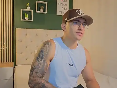 Snapshot of nathan_gross chatting on September 23, 2025, 3:57 am nathan gross online show from September 23, 2025, 3:57 am