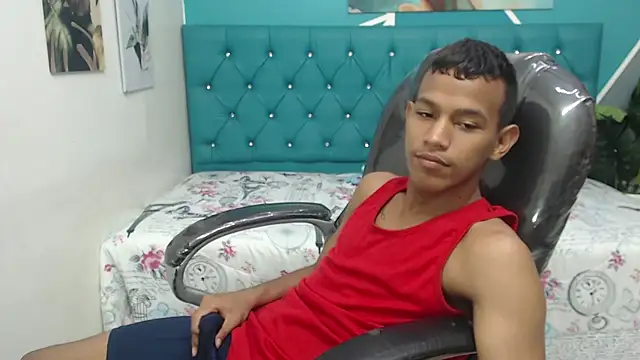 Snapshot of Rory_castro chatting on September 15, 2025, 10:32 pm Rory castro online show from September 15, 2025, 10:32 pm