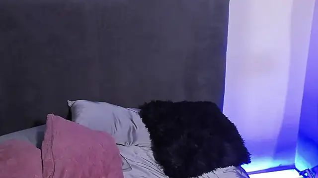 saramikaelson online show from February 24, 2026, 10:54 pm