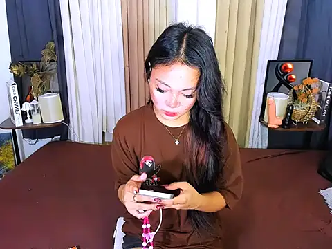Snapshot of Ataliya_Cataleya chatting on May 18, 2026, 11:31 pm Ataliya Cataleya online show from May 18, 2026, 11:31 pm