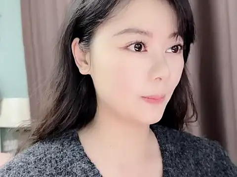 sarah111 online show from March 9, 2026, 1:53 am