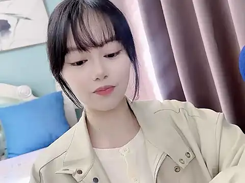 sarah111 online show from November 28, 2025, 3:39 am