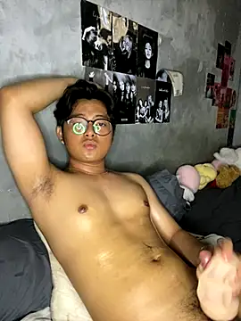 Freshzchouxx online show from October 29, 2025, 4:55 am