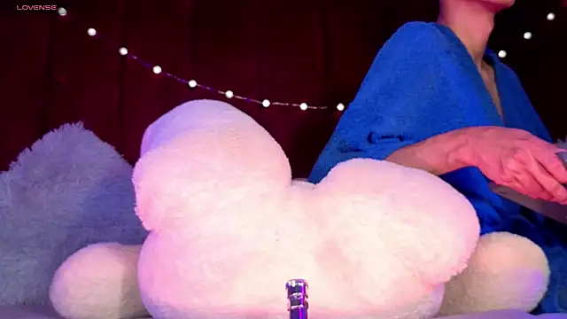 PrincePoppy online show from April 5, 2026, 1:01 am