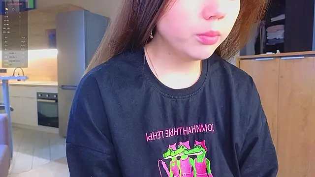 Snapshot of miss_bubbles_ chatting on March 22, 2026, 1:09 am miss bubbles online show from March 22, 2026, 1:09 am