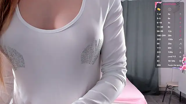 OdelynaFrake online show from November 27, 2025, 6:36 am