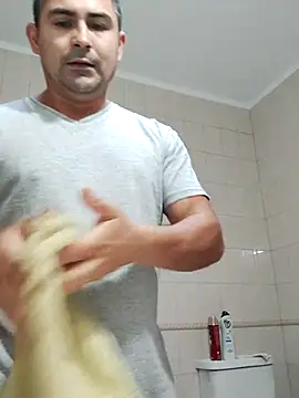 Bradd 32 online show from March 4, 2026, 11:18 am