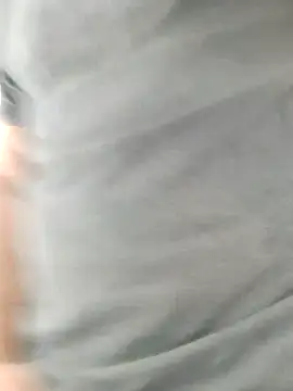 Snapshot of Bradd_32 chatting on November 22, 2025, 6:18 pm Bradd 32 online show from November 22, 2025, 6:18 pm