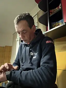 Snapshot of adiluci1 chatting on March 22, 2026, 7:26 pm adiluci1 online show from March 22, 2026, 7:26 pm