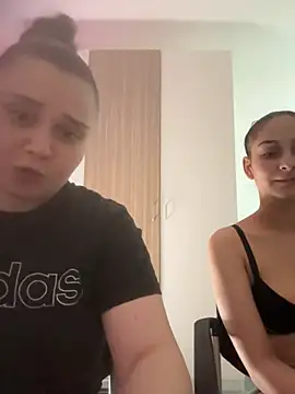 FemmeAffair online show from April 1, 2026, 8:06 pm