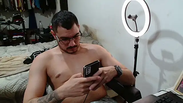 Leonino231 online show from April 1, 2026, 5:54 pm